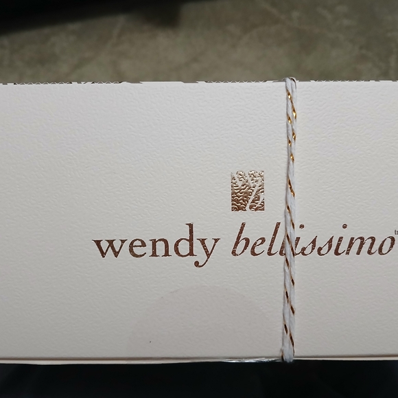 Wendy Bellissimo 3 PC Slipper Collection - Picture 6 of 10